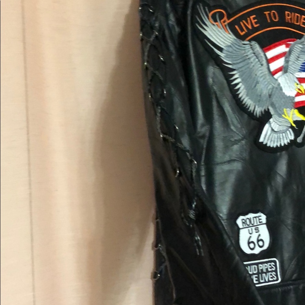 jacket - Picture 7 of 7